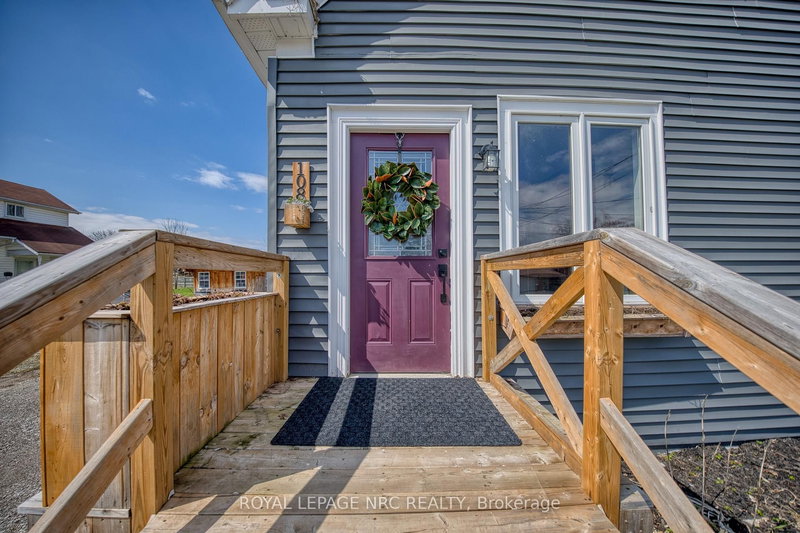 108 High St, Fort Erie, L2A 3P7 | Image 2