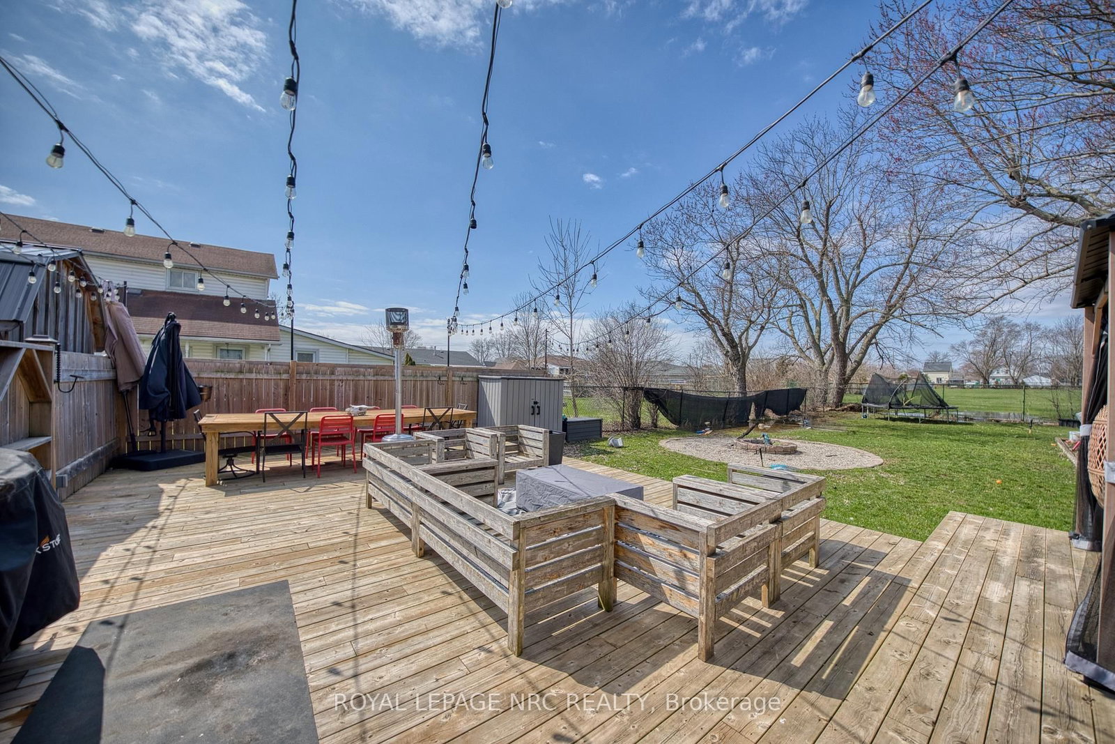 Detached House for sale at 108 High Street, Fort Erie, Ontario, L2A 3P7 - Central - MLS: X12963906