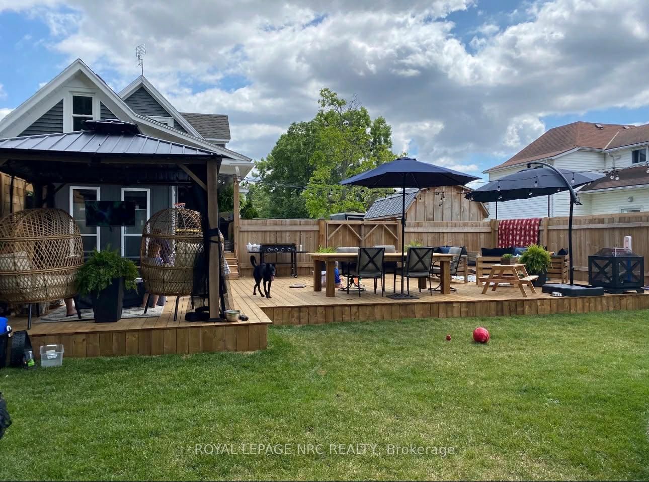 Detached House for sale at 108 High Street, Fort Erie, Ontario, L2A 3P7 - Central - MLS: X12963906