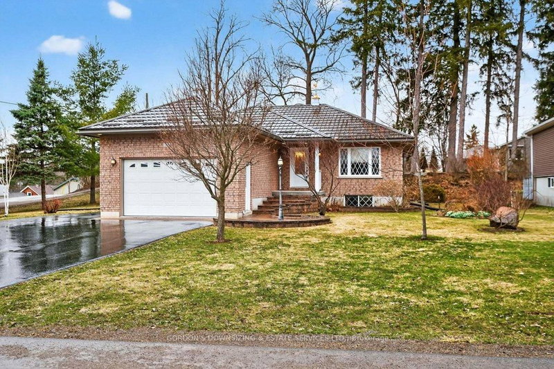 home for sale on 18 Mckenzie Street