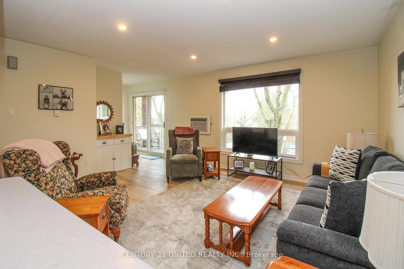 204 - 1110 Clonsilla Ave, Peterborough, K9J 5Y5 | Image 3
