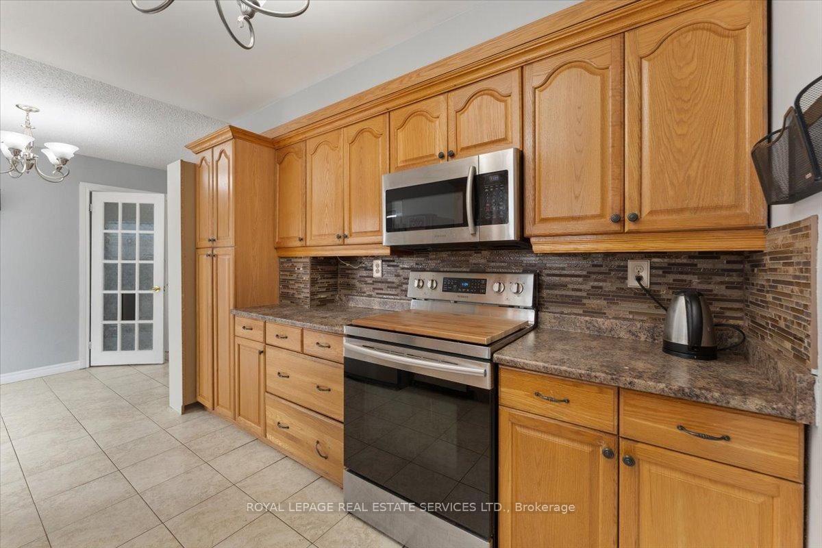 Semi-Detached House for sale at 57 Elora Drive, Hamilton, Ontario, L9C 6T4 - Fessenden - MLS: X12964088