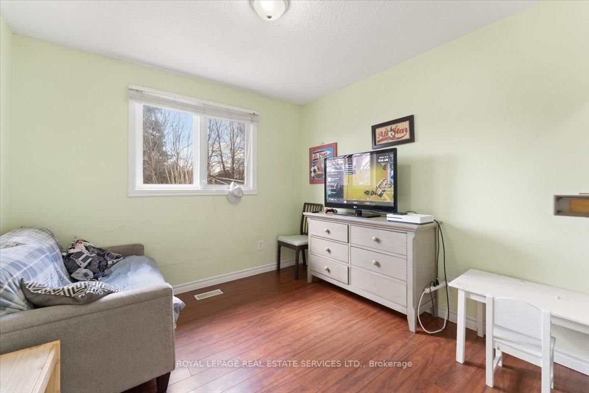 Semi-Detached House for sale at 57 Elora Drive, Hamilton, Ontario, L9C 6T4 - Fessenden - MLS: X12964088