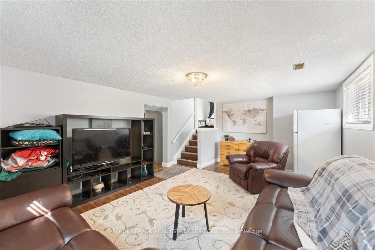 Semi-Detached House for sale at 57 Elora Drive, Hamilton, Ontario, L9C 6T4 - Fessenden - MLS: X12964088