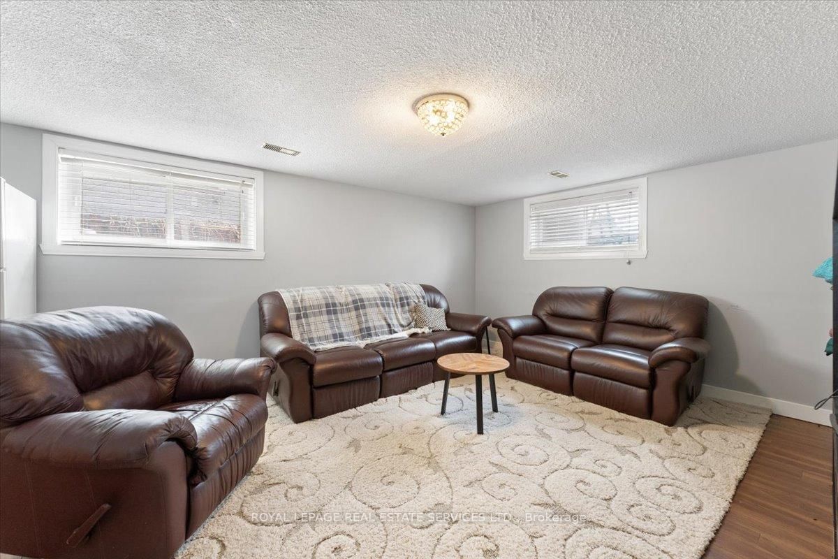 Semi-Detached House for sale at 57 Elora Drive, Hamilton, Ontario, L9C 6T4 - Fessenden - MLS: X12964088