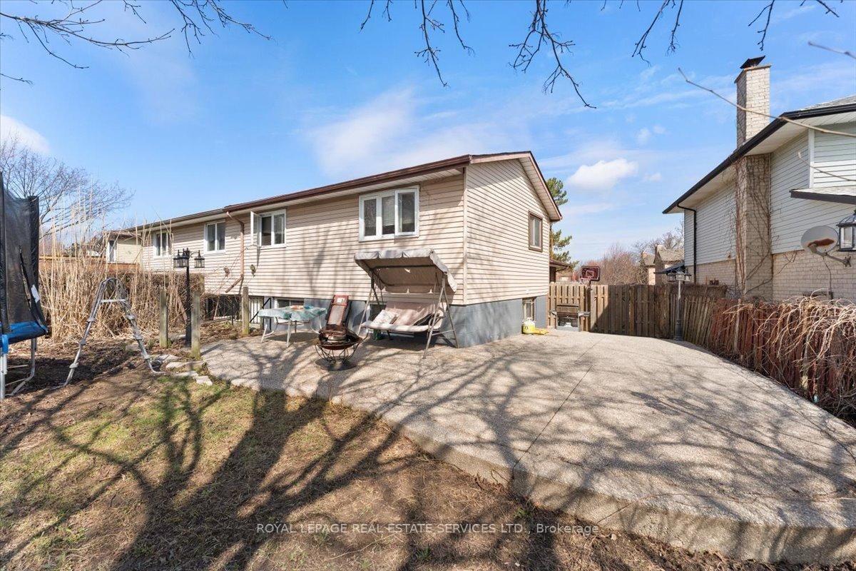 Semi-Detached House for sale at 57 Elora Drive, Hamilton, Ontario, L9C 6T4 - Fessenden - MLS: X12964088