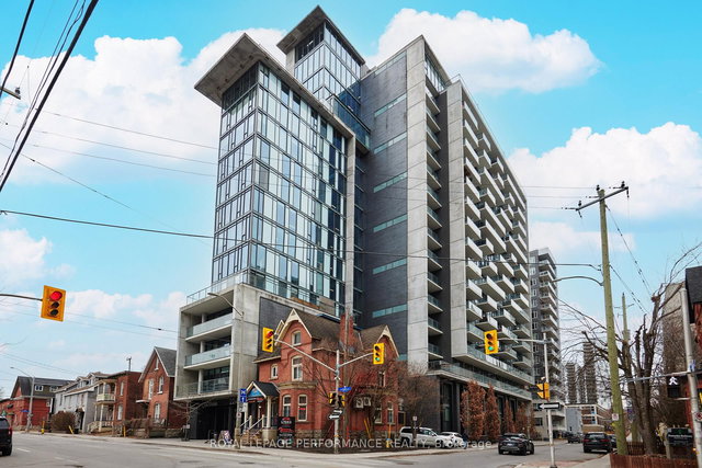 708 - 224 Lyon Street N