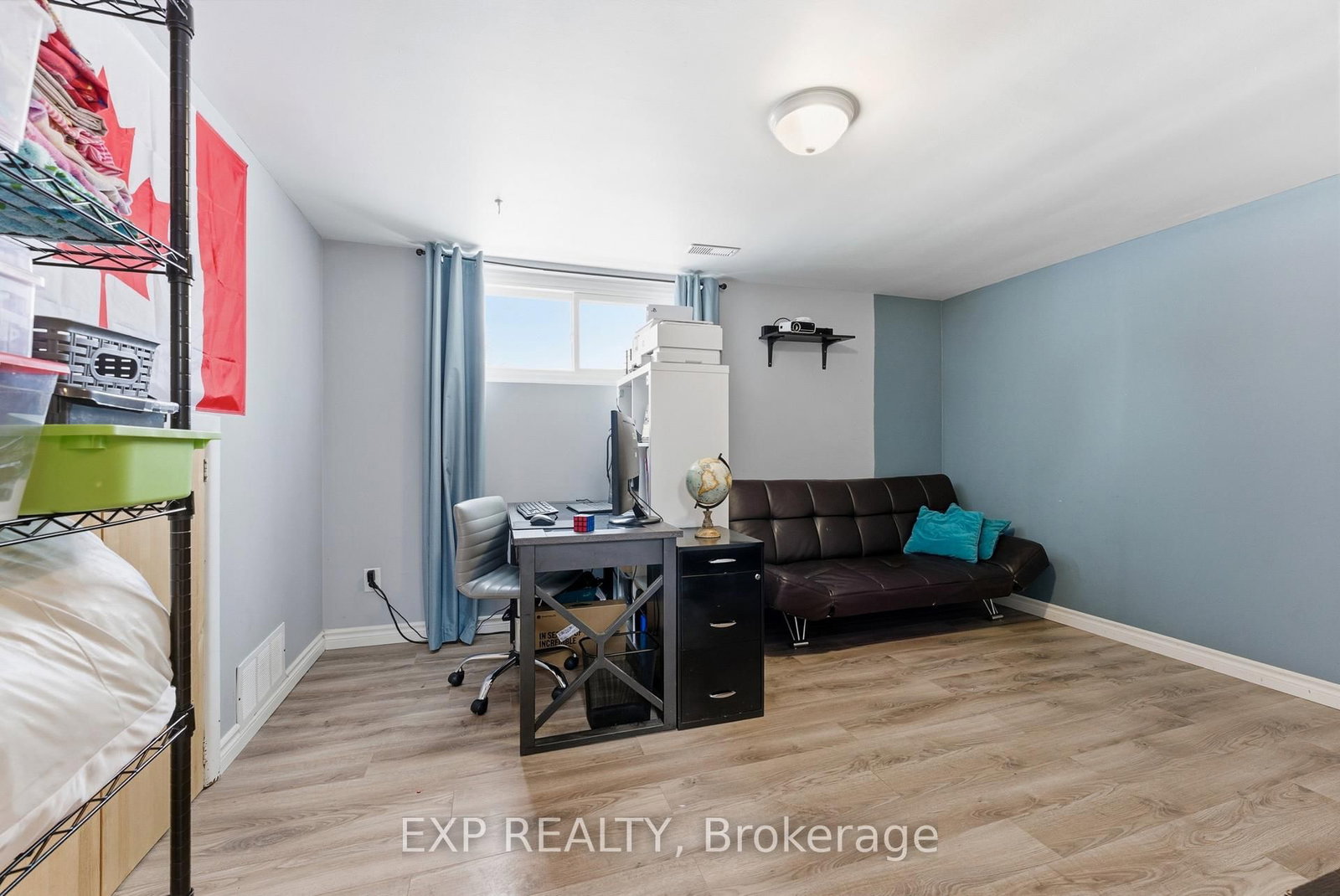 Detached House for sale at 1 Nelles Avenue, Quinte West, Ontario, K8V 3A6 - Sidney Ward - MLS: X12964258