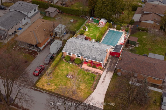 6 Southwood Crescent