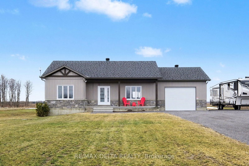 home for sale on 121 County Rd 19 Road