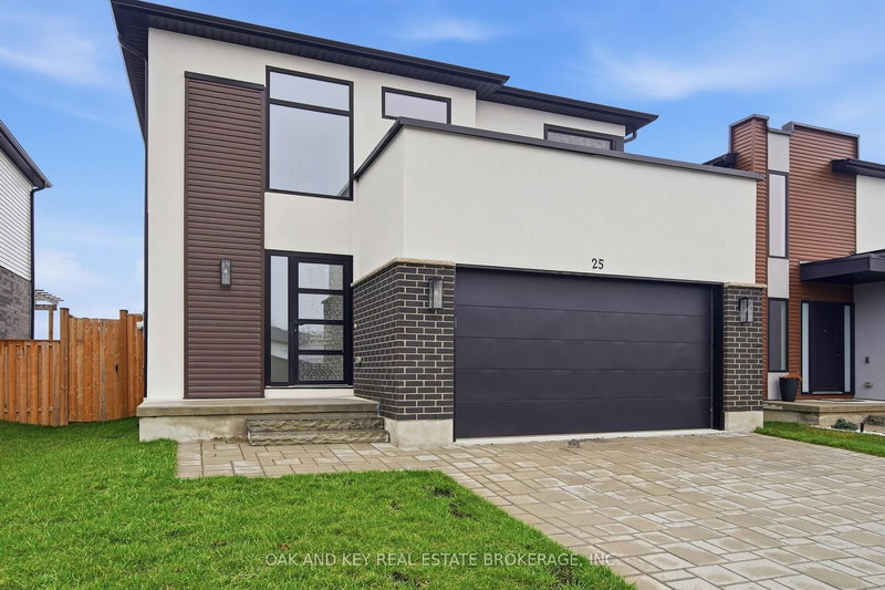 25 Alexander Circ, Strathroy-Caradoc, N7G 0B4 | Image 2