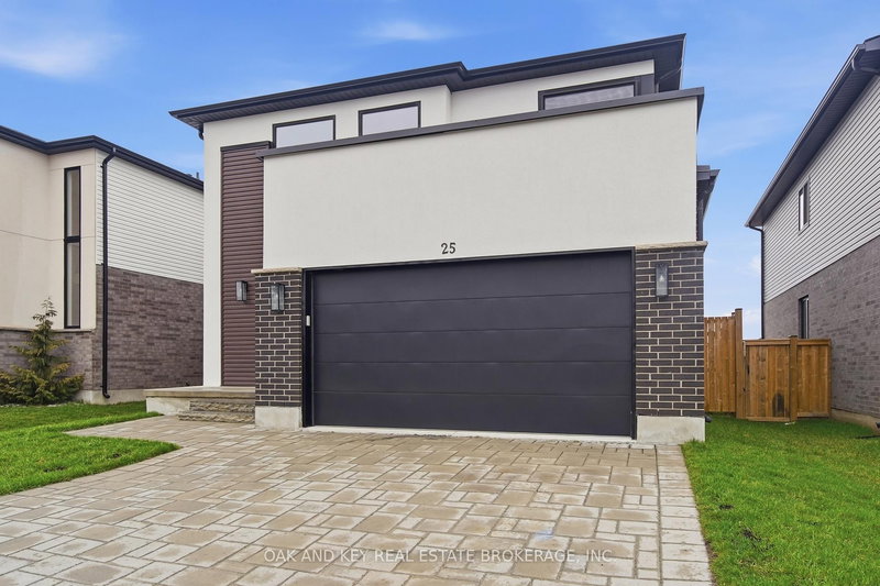 25 Alexander Circ, Strathroy-Caradoc, N7G 0B4 | Image 3
