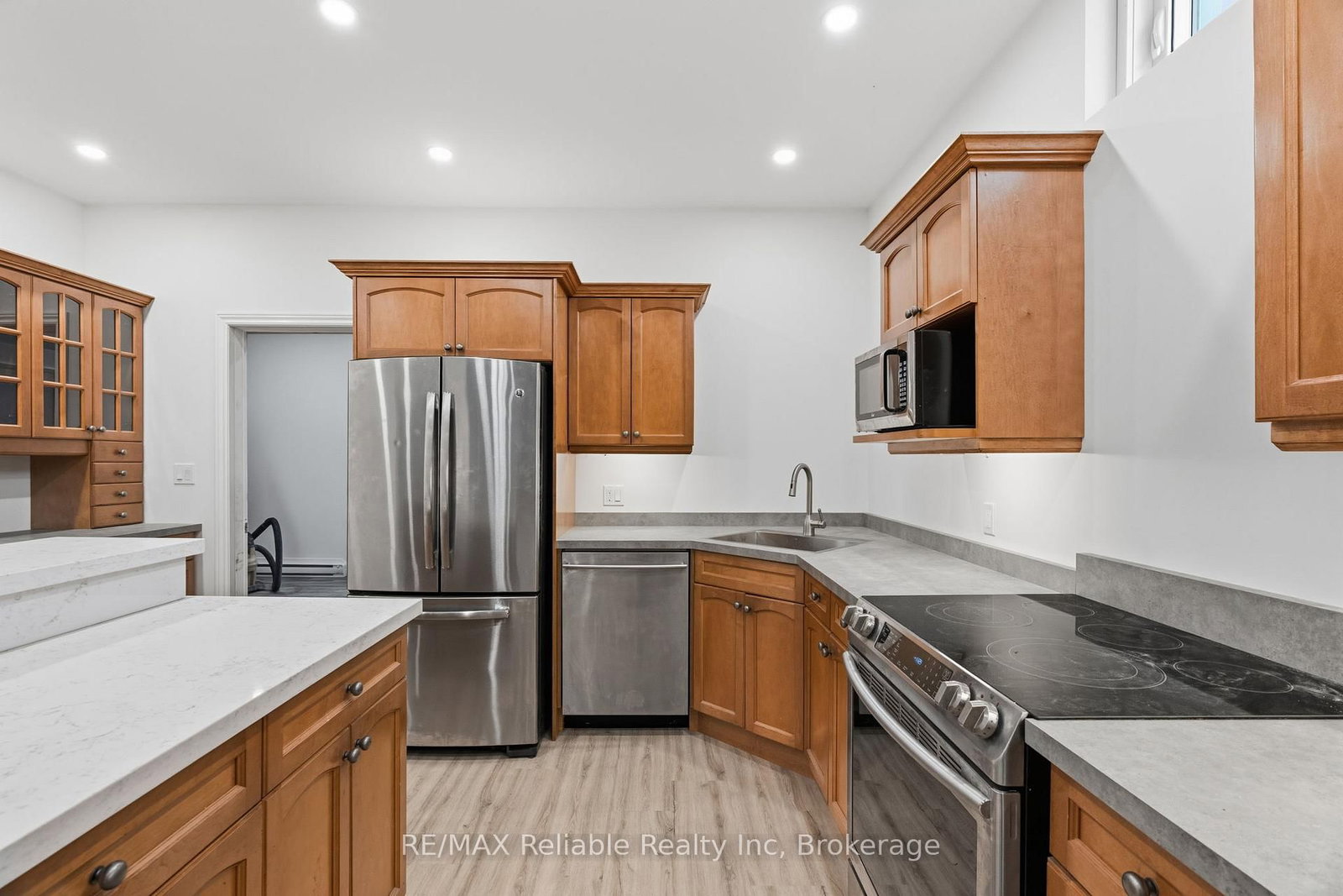 271 Main Street • Central Huron, ON photo 15