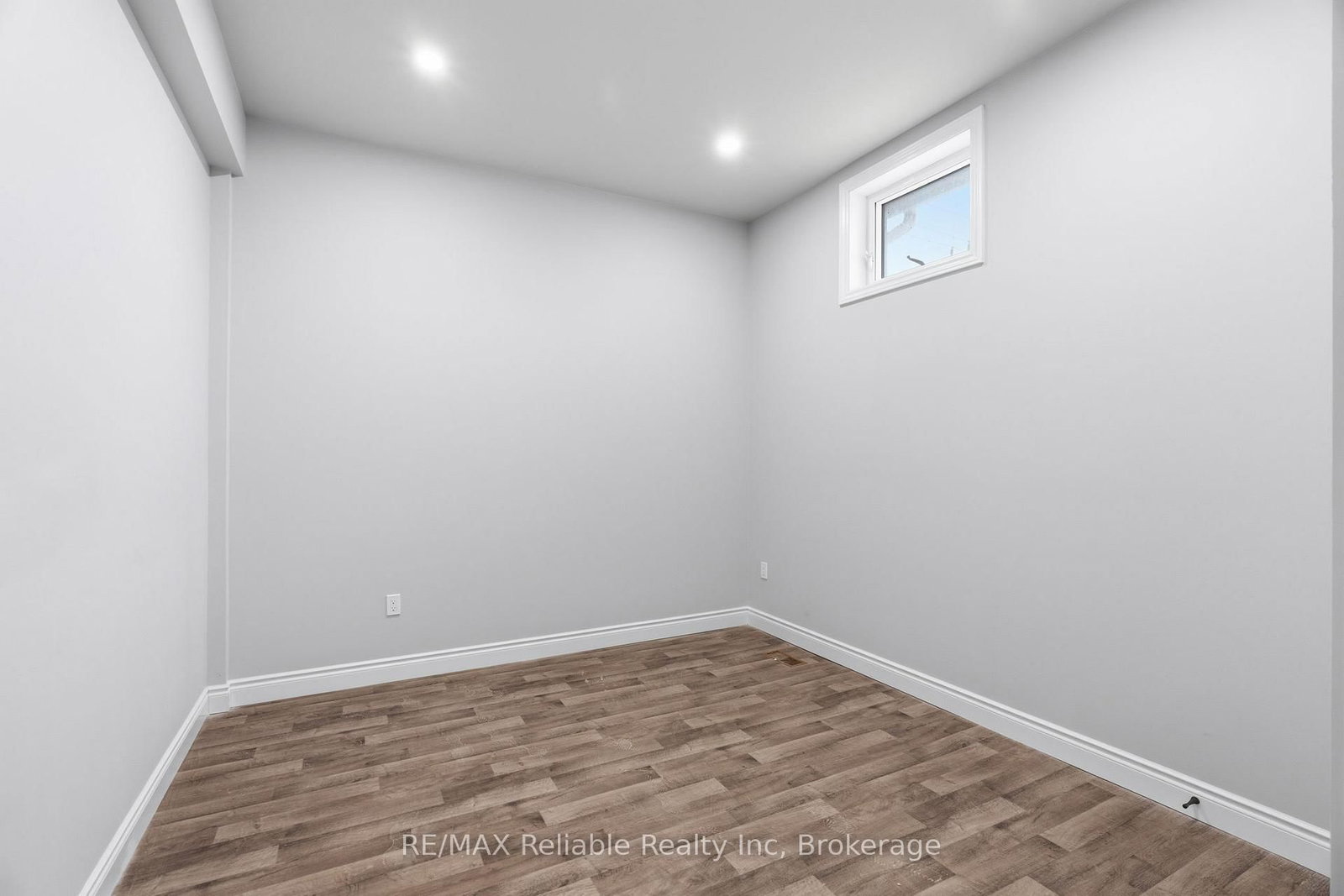 271 Main Street • Central Huron, ON photo 21