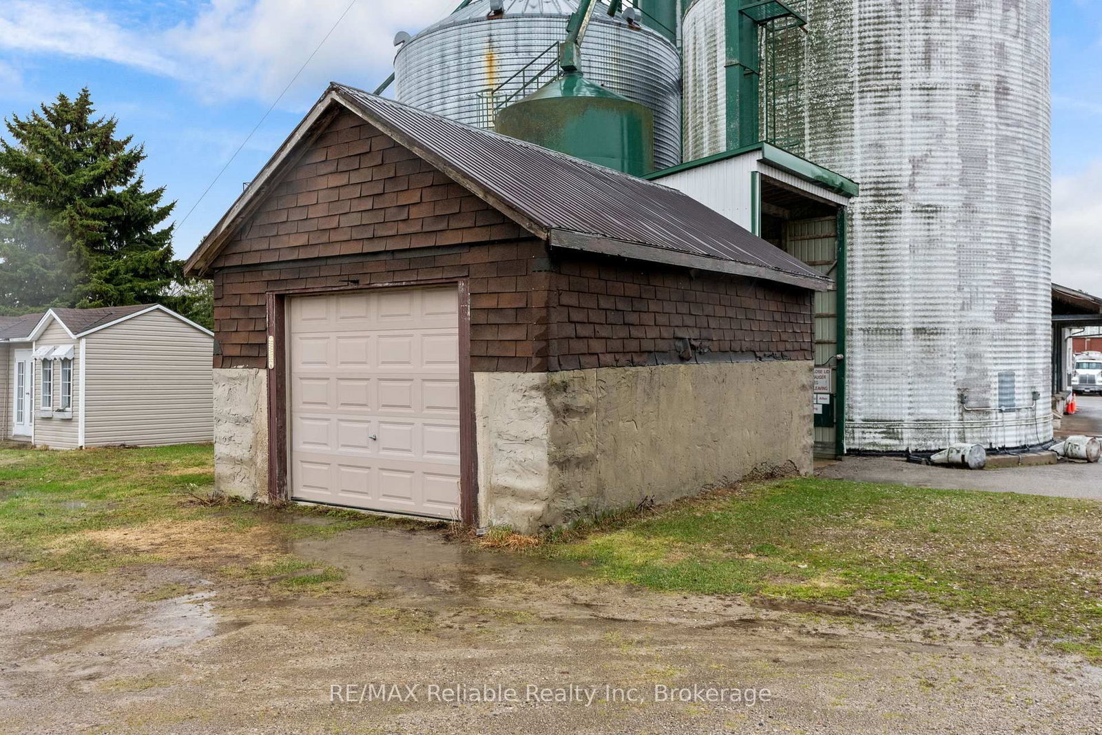 271 Main Street • Central Huron, ON photo 39