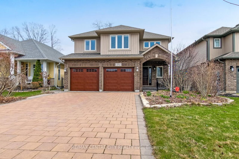 182 Emery St, Central Elgin, N5L 0A6 | Image 2