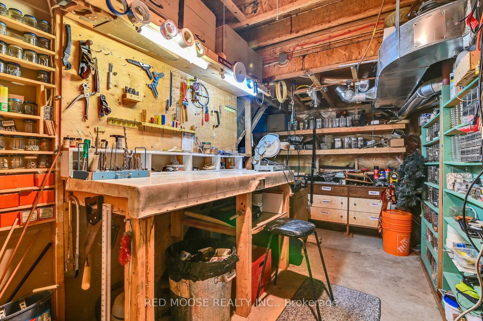 Listing Image 44