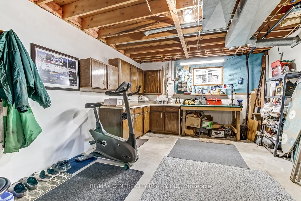 Detached House for sale at 50 Erinlea Drive, St. Thomas, Ontario, N5R 5P1 - St. Thomas - MLS: X12964494