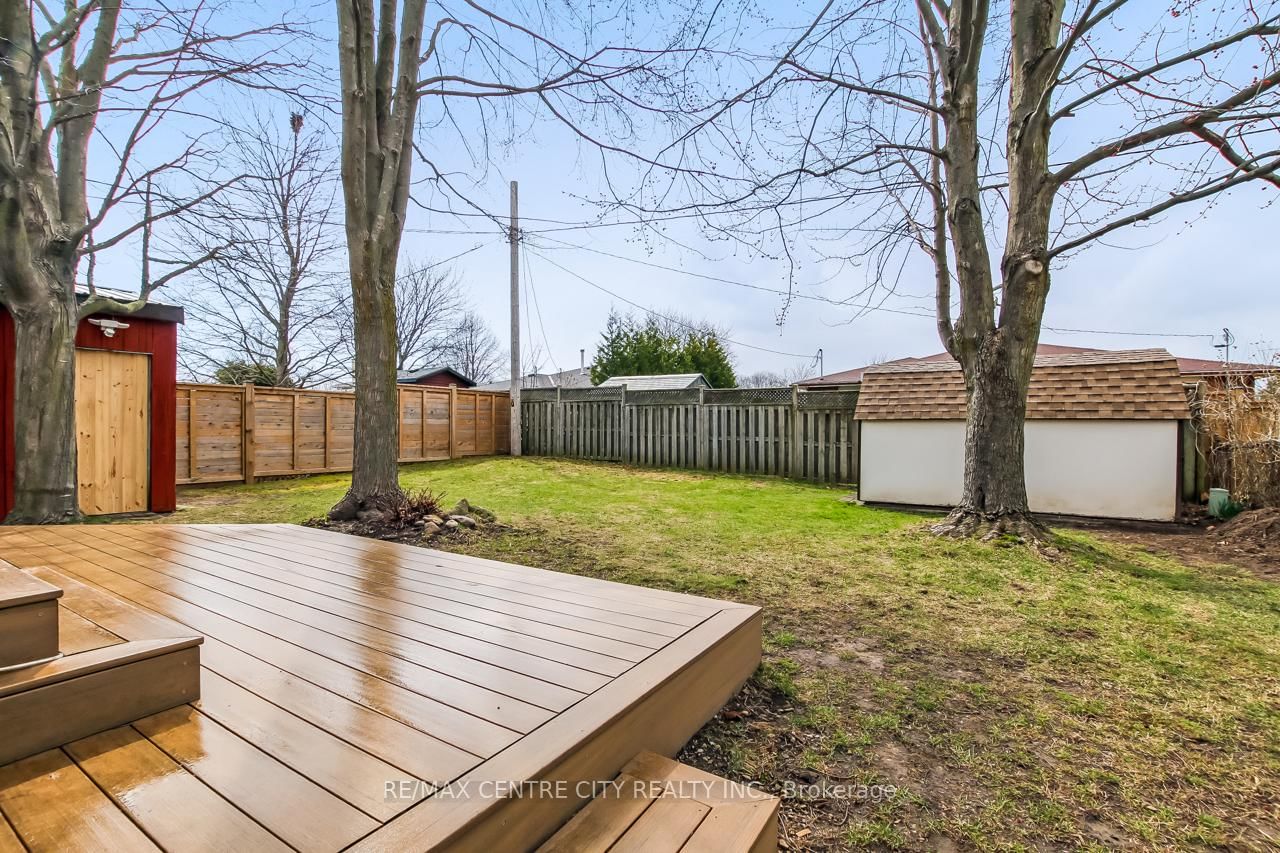 Detached House for sale at 50 Erinlea Drive, St. Thomas, Ontario, N5R 5P1 - St. Thomas - MLS: X12964494