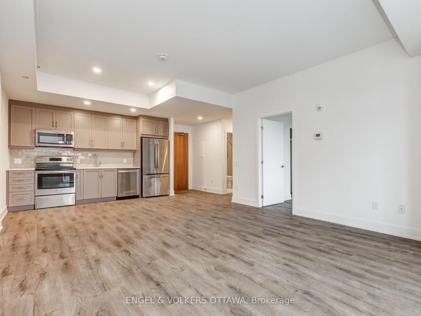 280 Crichton Street, Unit 302 - Photo 12