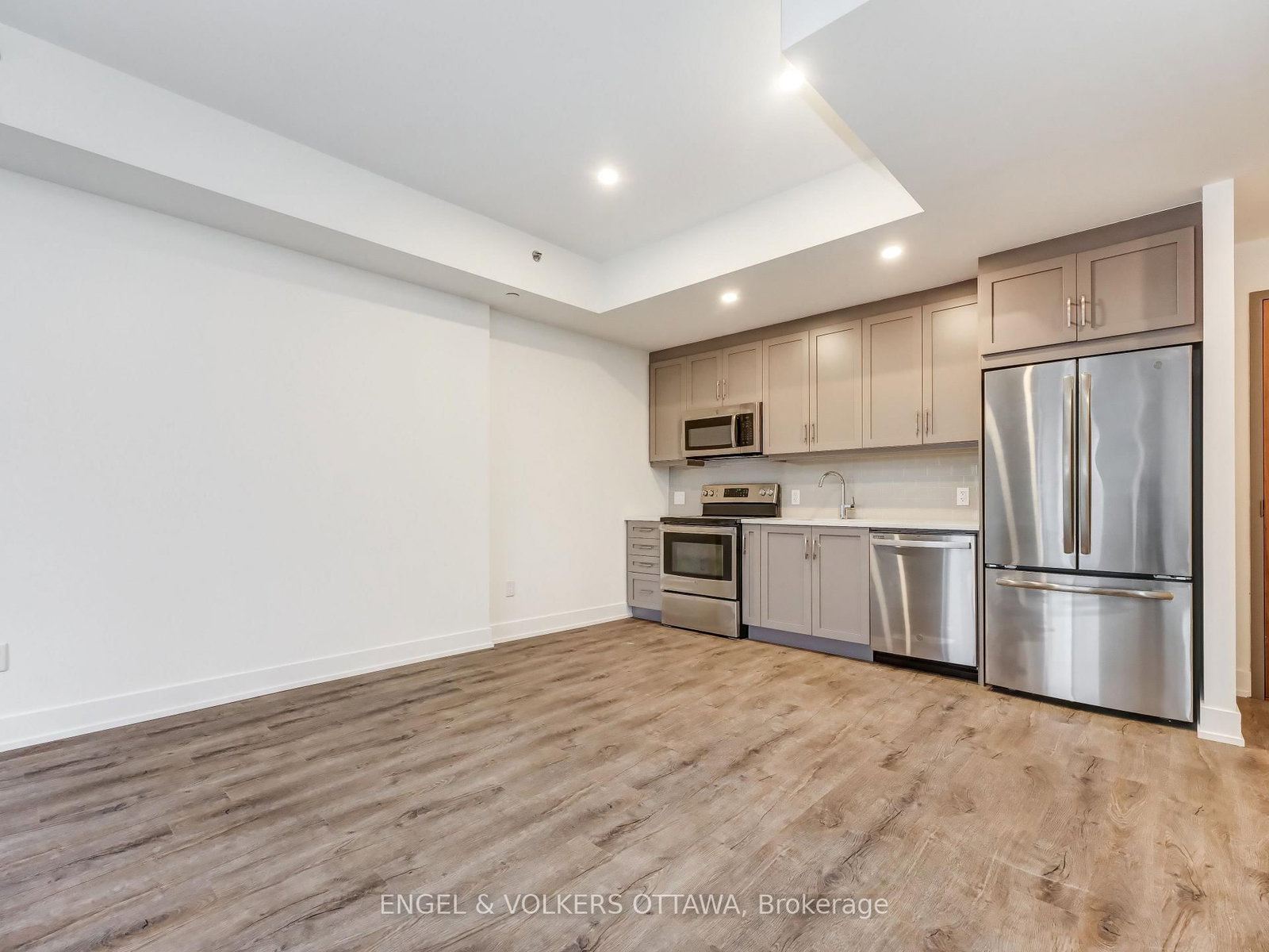 280 Crichton Street, Unit 302 - Photo 14