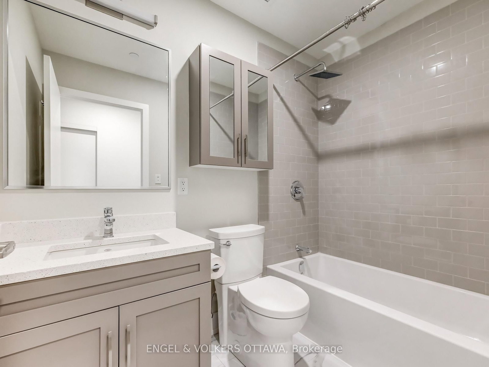 280 Crichton Street, Unit 302 - Photo 17