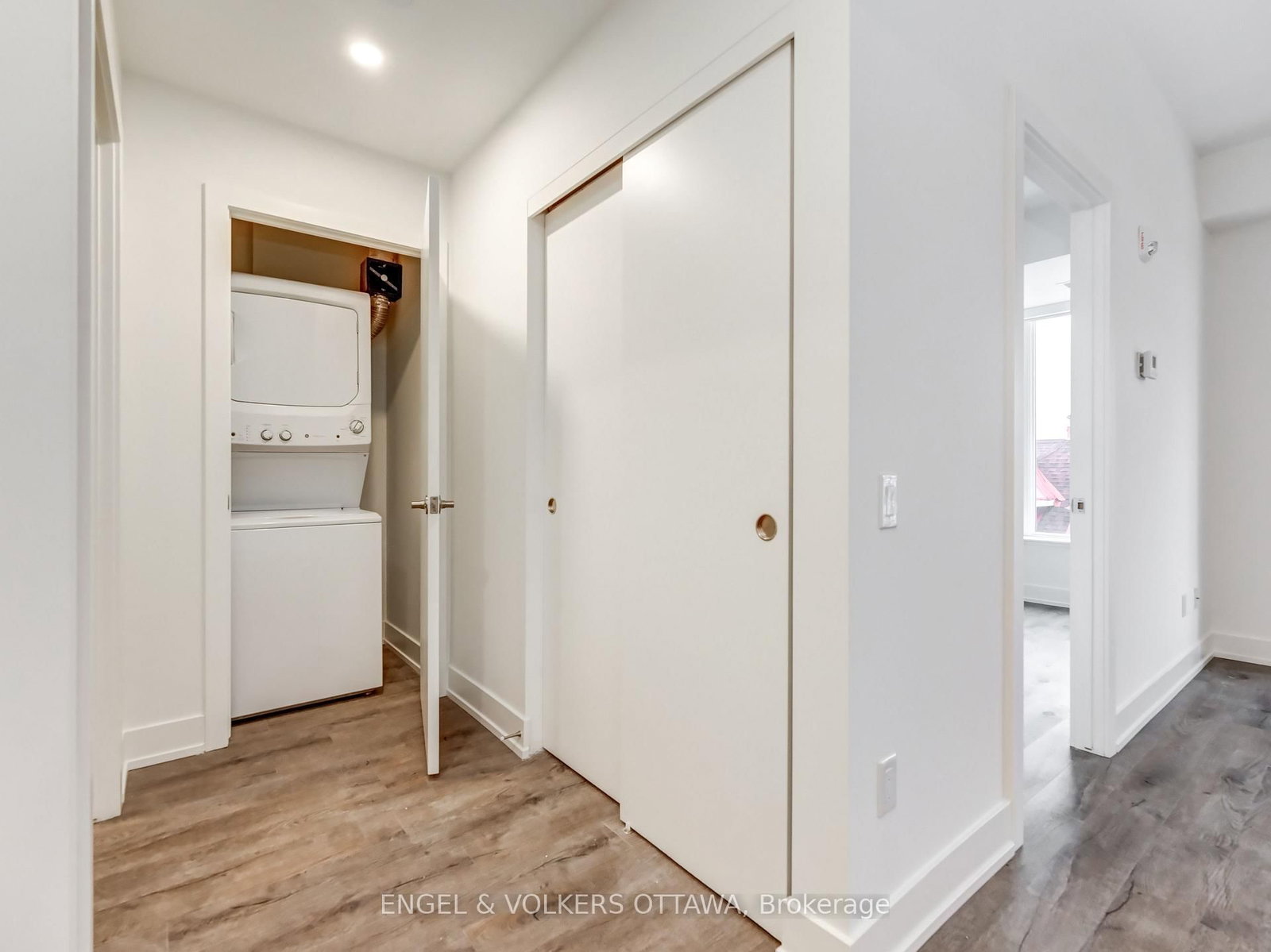 280 Crichton Street, Unit 302 - Photo 18