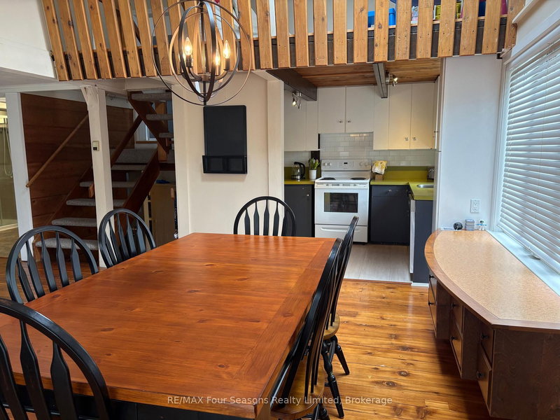 163 Craigleith Rd, Blue Mountains, L9Y 0S4 | Image 3