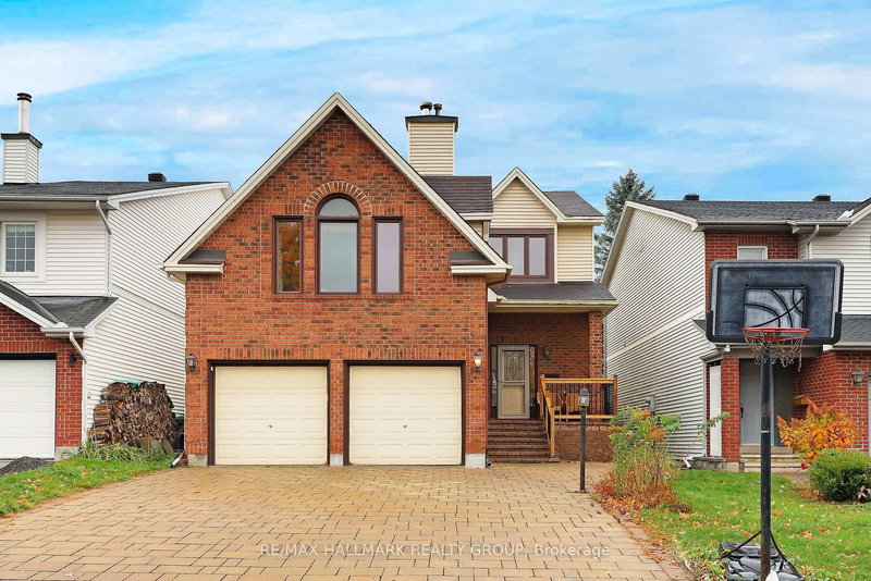 home for sale on 6 Robina Avenue