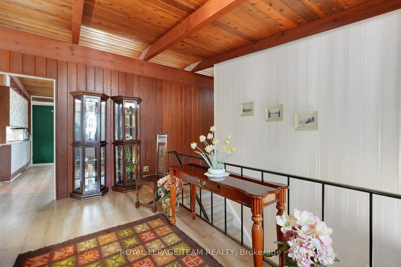 26 Nanaimo Dr, Ottawa, K2H 6X7 | Image 3