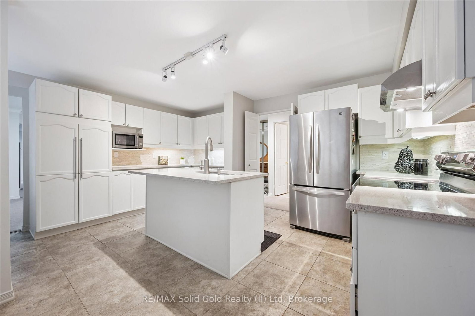 300 Keats Way, Unit 504 - Photo 12