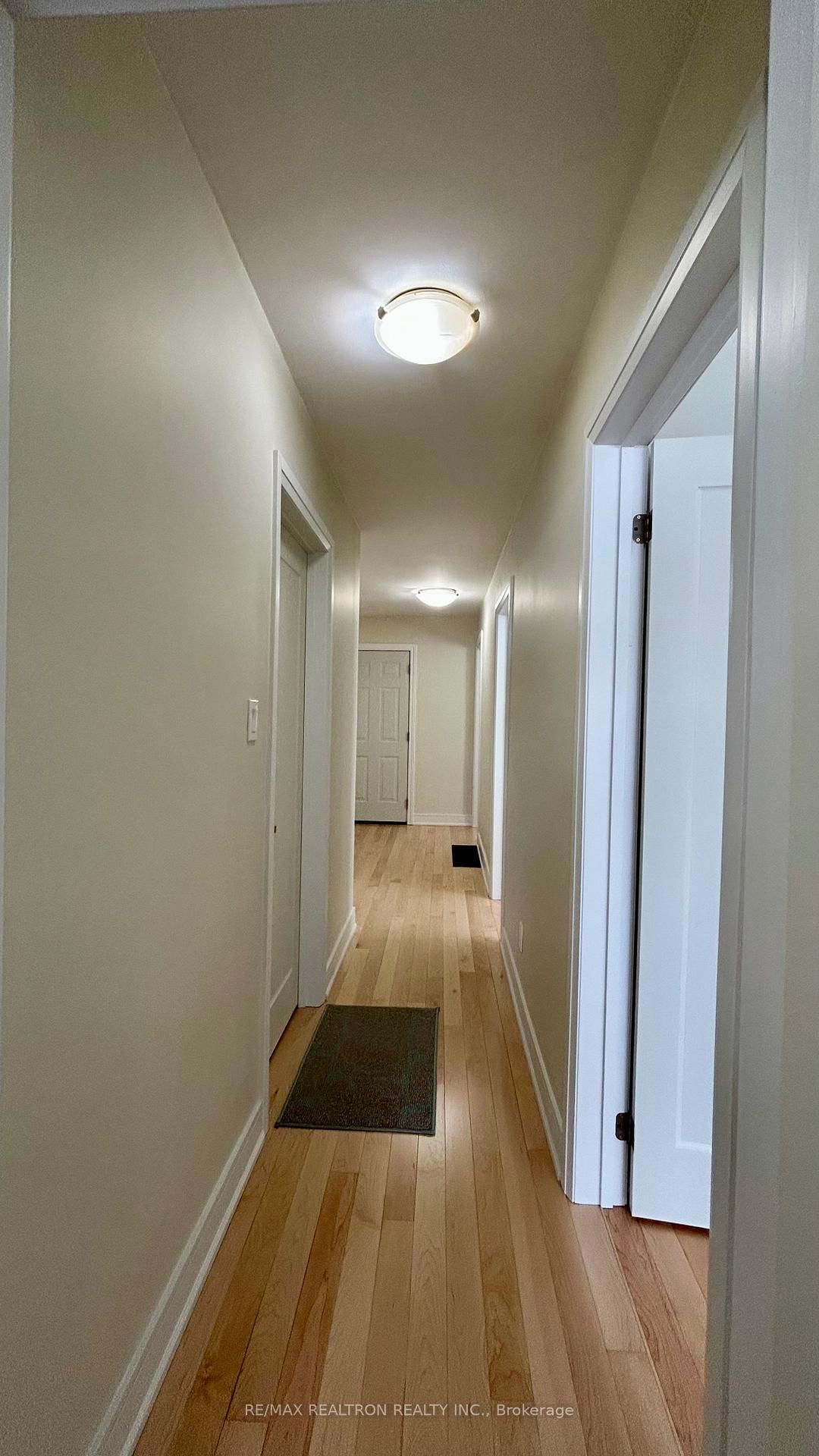 Detached House for sale at 62 Hillcrest Drive, Quinte West, Ontario, K8V 0M6 - Murray Ward - MLS: X12965050