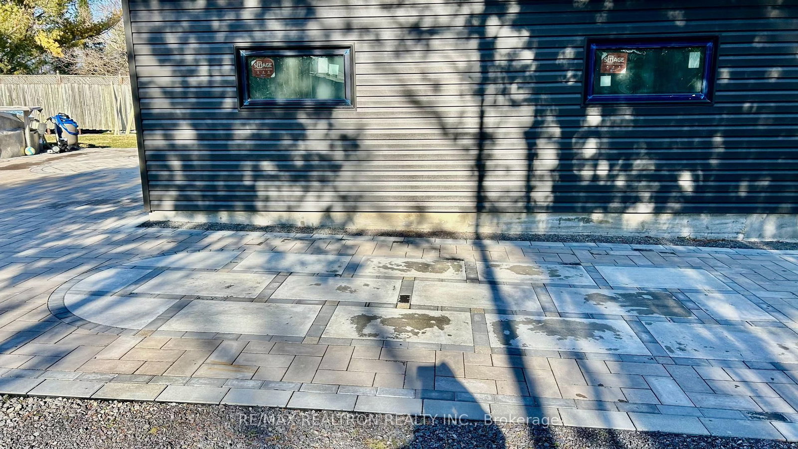 Detached House for sale at 62 Hillcrest Drive, Quinte West, Ontario, K8V 0M6 - Murray Ward - MLS: X12965050