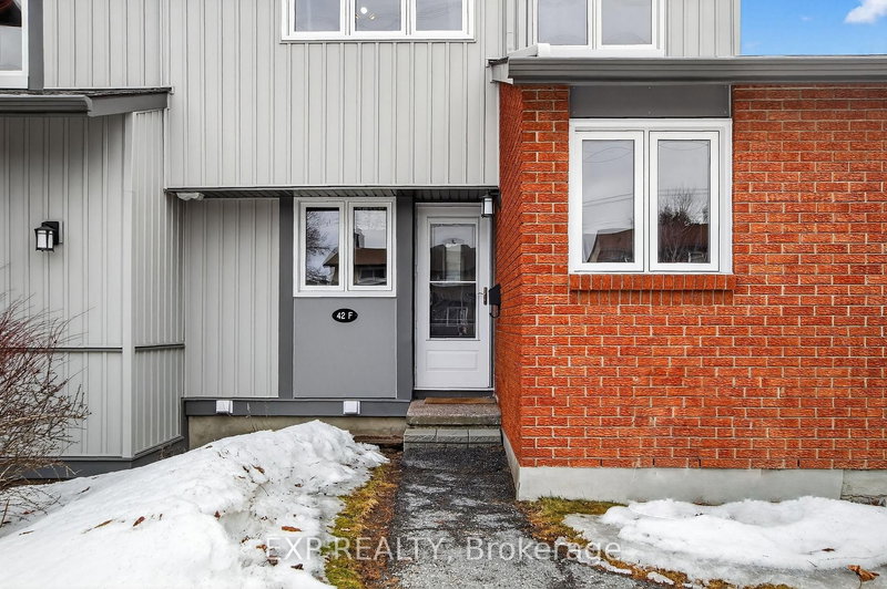70 - 42F Benlea Dr, Ottawa, K2G 4A9 | Image 2