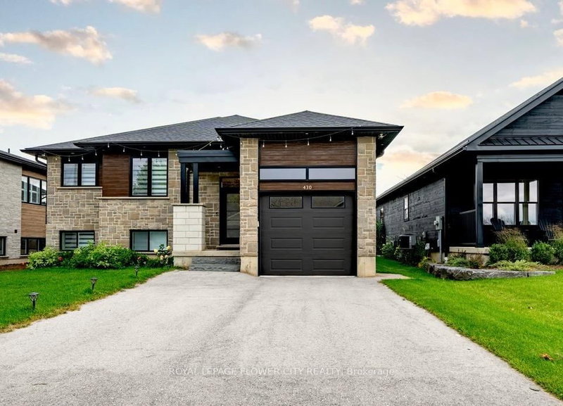 home for sale on 430 Wellington Street E