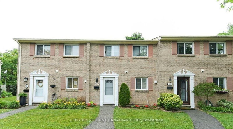 home for lease on 110-166 Southdale Road W