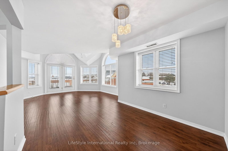 home for sale on 306-208 Silvercreek Pkwy N