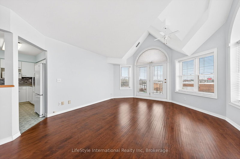 306 - 208 Silvercreek Pkwy N, Guelph, N1H 8H2 | Image 3