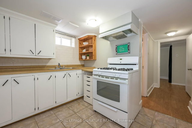 Bsmt - 696 Queens Avenue