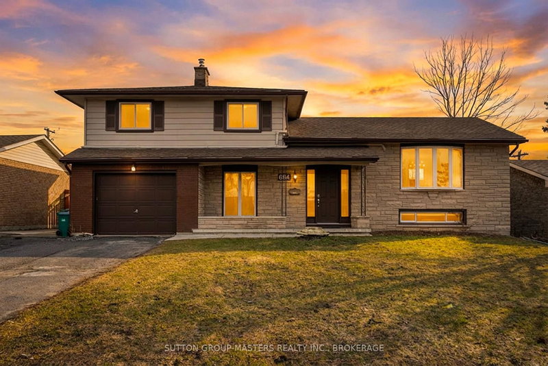 home for sale on 664 Fleet Street