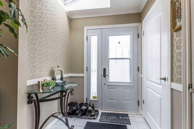 Upper - 50 Ridgewood Avenue