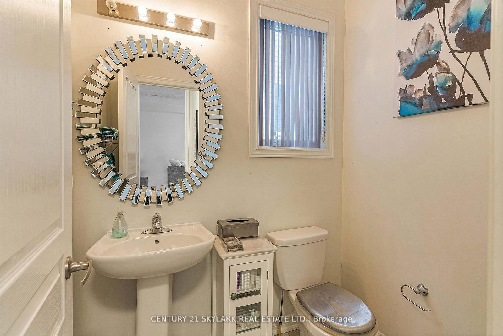 Detached House for sale at 336 Col Phillips Drive, Shelburne, Ontario, L9V 3W1 - Shelburne - MLS: X12965484