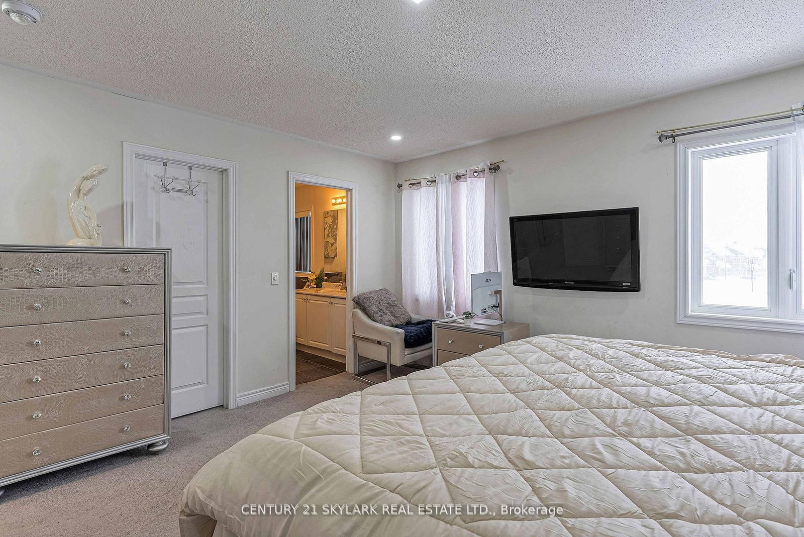 Detached House for sale at 336 Col Phillips Drive, Shelburne, Ontario, L9V 3W1 - Shelburne - MLS: X12965484