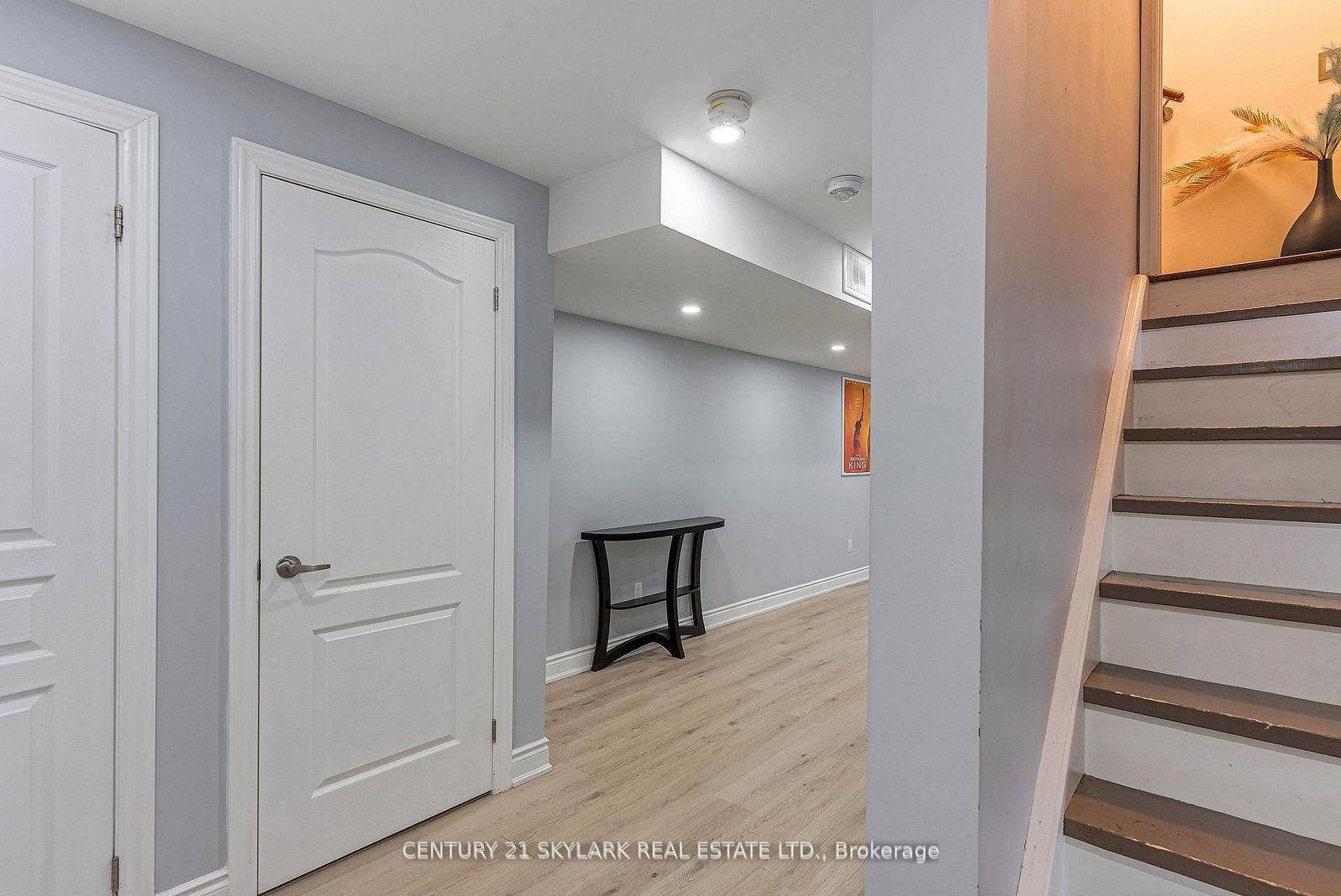 Detached House for sale at 336 Col Phillips Drive, Shelburne, Ontario, L9V 3W1 - Shelburne - MLS: X12965484