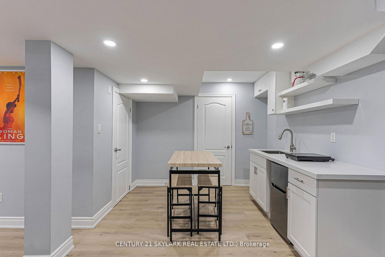 Detached House for sale at 336 Col Phillips Drive, Shelburne, Ontario, L9V 3W1 - Shelburne - MLS: X12965484