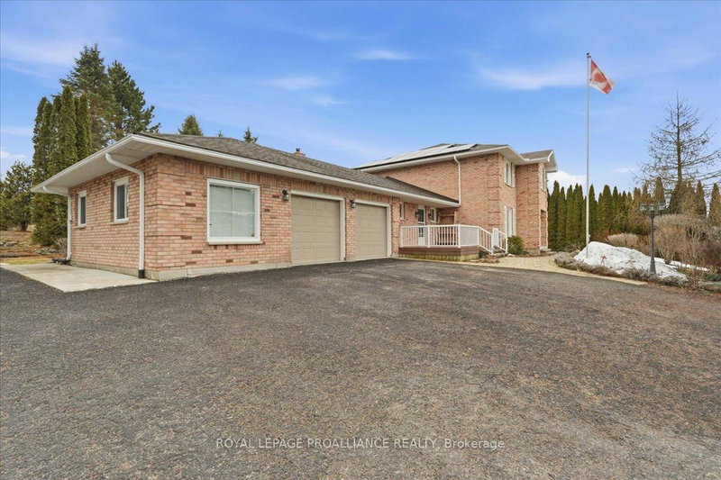 124B Old Troy Rd, Tweed, K0K 3J0 | Image 2