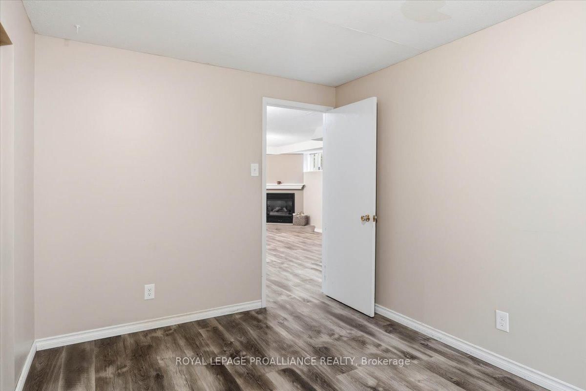 Detached House for sale at 8 Loraine Avenue, Quinte West, Ontario, K8V 6M1 - Trenton Ward - MLS: X12965690