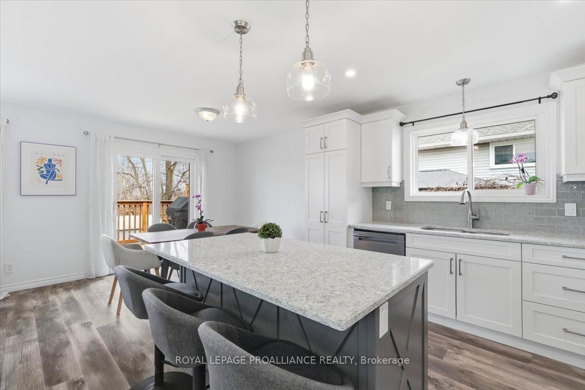 Detached House for sale at 8 Loraine Avenue, Quinte West, Ontario, K8V 6M1 - Trenton Ward - MLS: X12965690