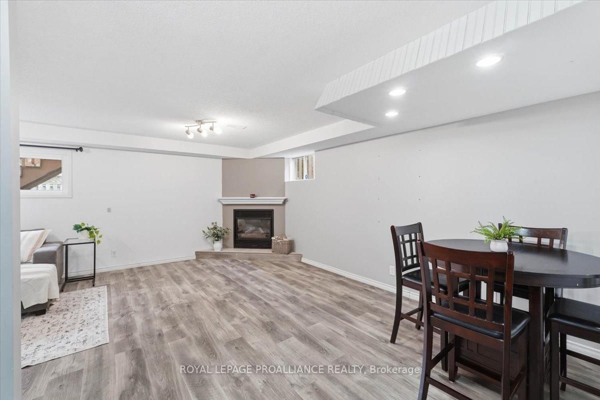 Detached House for sale at 8 Loraine Avenue, Quinte West, Ontario, K8V 6M1 - Trenton Ward - MLS: X12965690