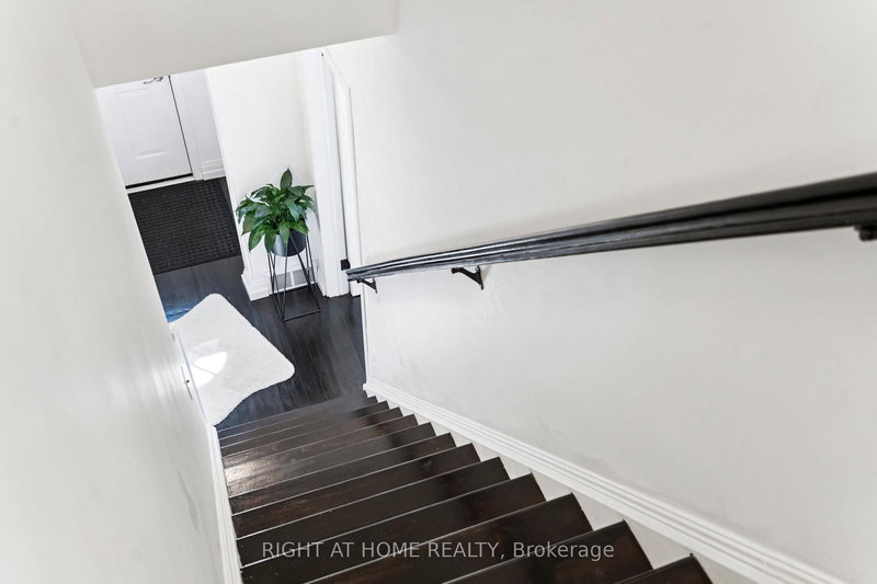 105 Glenridge Ave, St. Catharines, L2R 4X5 | Image 3